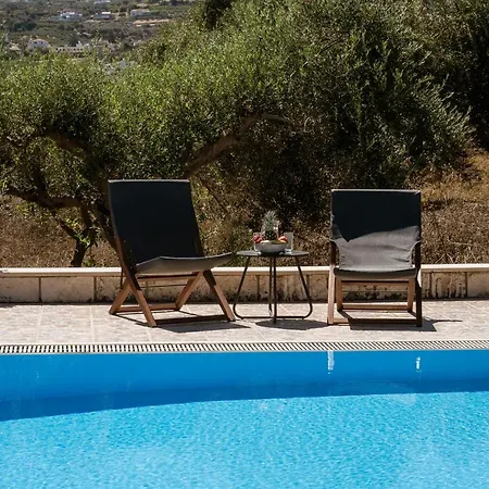 Lefkothea With Large Pool, Bbq & Playground אדליאנוס קומפוס