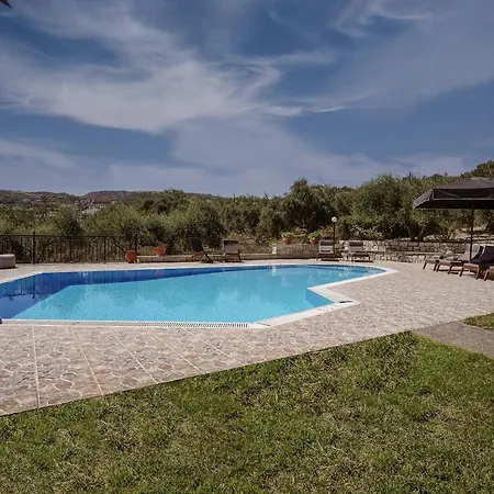 Lefkothea With Large Pool, Bbq & Playground Villa