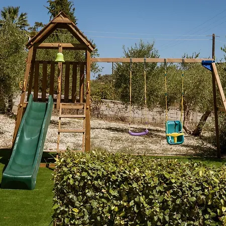 Lefkothea With Large Pool, Bbq & Playground *