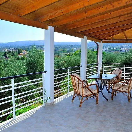 Lefkothea With Large Pool, Bbq & Playground וילה