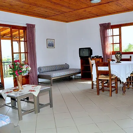 Lefkothea With Large Pool, Bbq & Playground Villa *