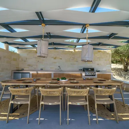 Villa Lefkothea With Large Pool, Bbq & Playground