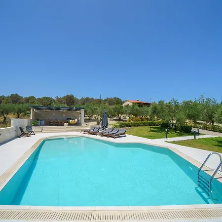 Lefkothea With Large Pool, Bbq & Playground Adelianos Kampos