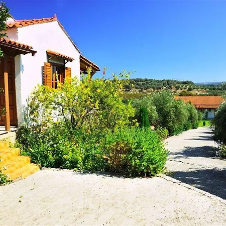Lefkothea With Large Pool, Bbq & Playground Villa *