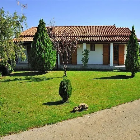 Lefkothea With Large Pool, Bbq & Playground * Adelianos Kampos