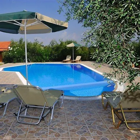 Lefkothea With Large Pool, Bbq & Playground וילה *