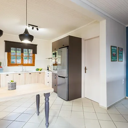 Lefkothea With Large Pool, Bbq & Playground Villa