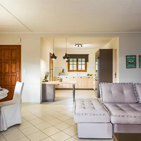 Villa Lefkothea With Large Pool, Bbq & Playground