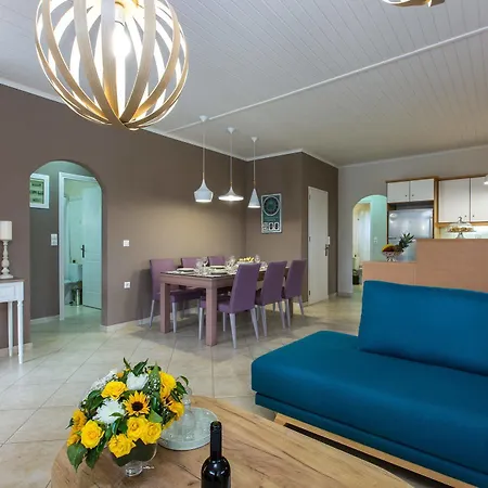 Lefkothea With Large Pool, Bbq & Playground וילה *
