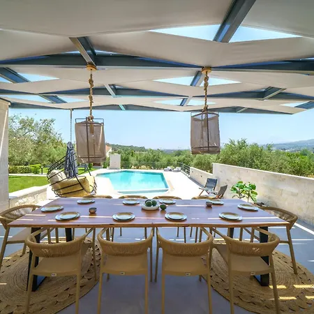 Lefkothea With Large Pool, Bbq & Playground *