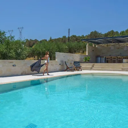 Lefkothea With Large Pool, Bbq & Playground Vilă *